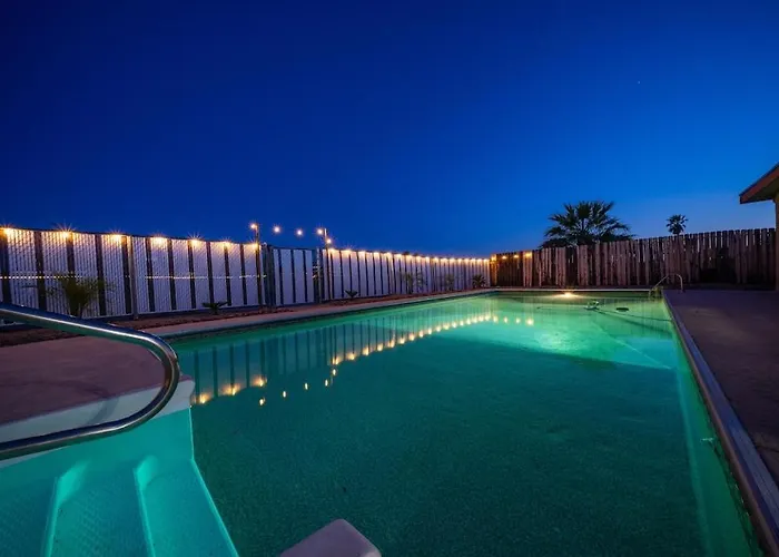 Large Havasu Retreat With Private Heated Pool And Gameroom For Family Fun