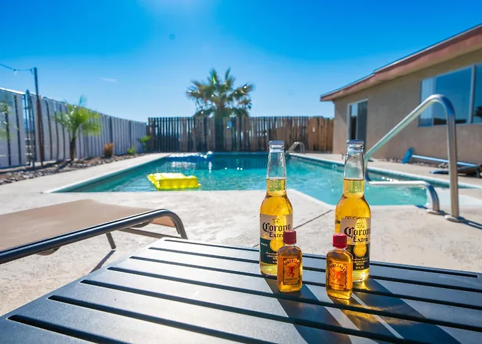 Holiday home Havasu Hot Spot With A Heated Pool, Game Room & Fun