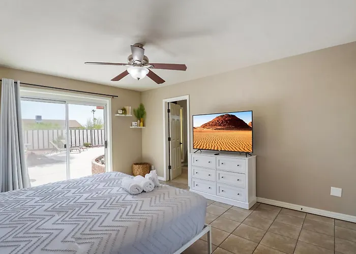 Holiday home Havasu Hot Spot With A Heated Pool, Game Room & Fun Lake Havasu City